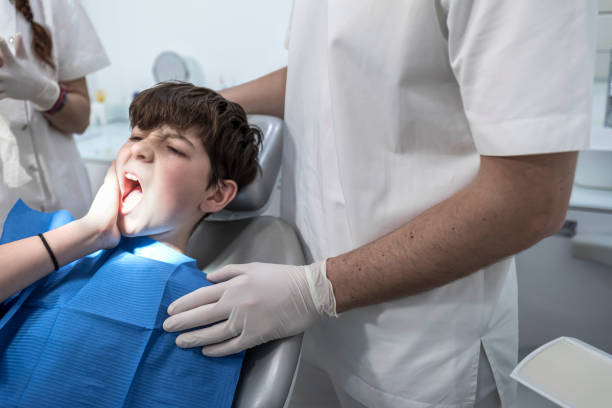 Best Broken or Cracked Tooth Emergency Dentist in Lockhart, TX